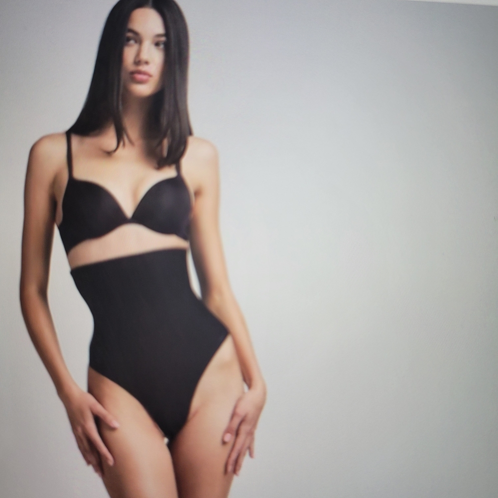 SKIMS Body  Zoned High-waisted Thong